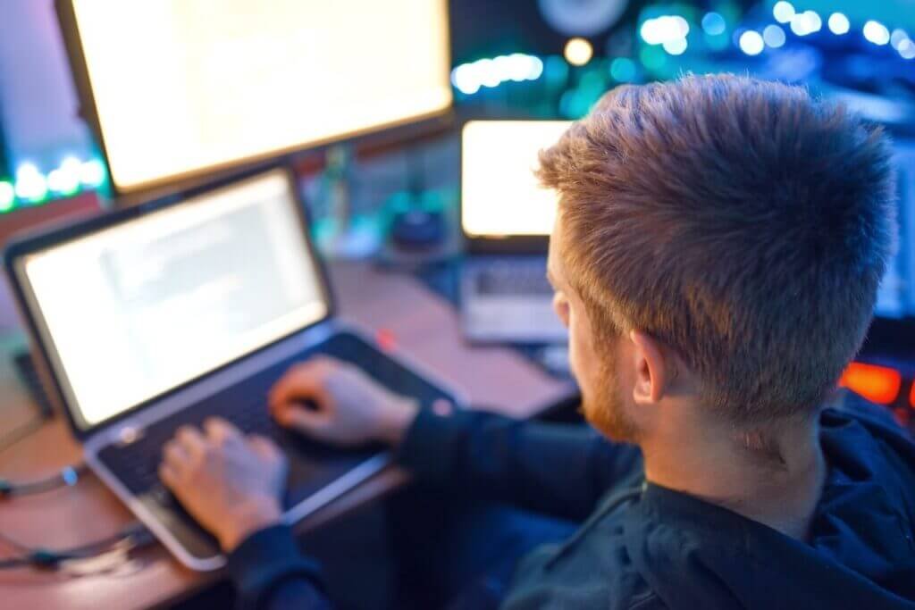 alicode IT academy kurslar